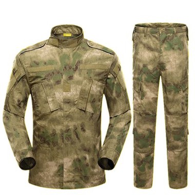 ग्रीन आर्मी रिजर्व सैन्य वर्दी आपूर्ति को बर्बाद करें